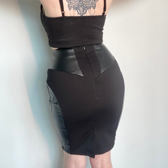 faux leather pencil skirt - Picture 3 of 4